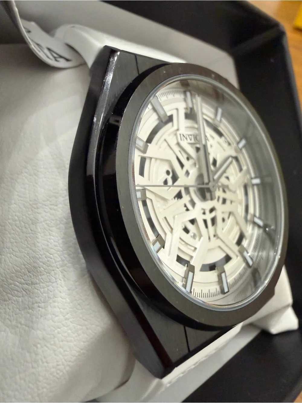 Invicta Speedway Rims Watch